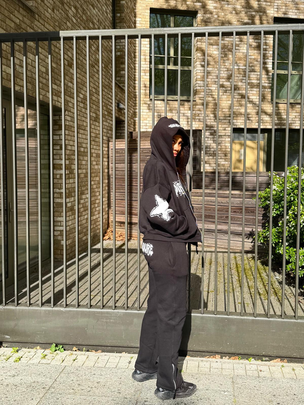 Noir Velouré Star Set Tracksuit - Black